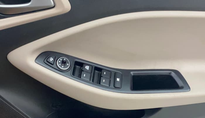 2018 Hyundai Elite i20 ASTA 1.2  CVT, Petrol, Automatic, 49,659 km, Driver Side Door Panels Control