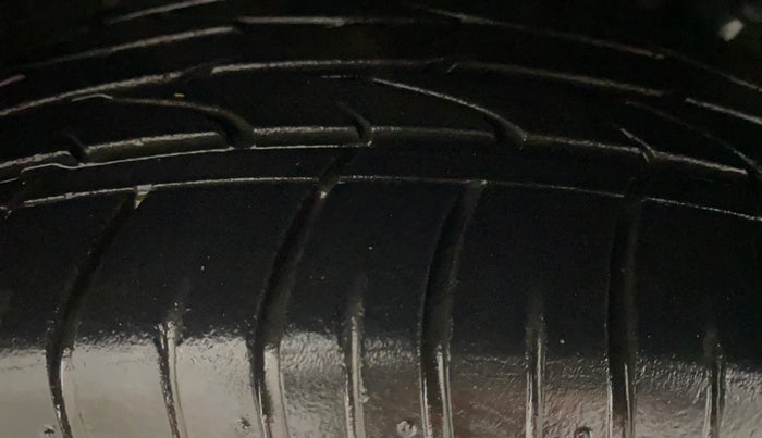 2023 KIA SELTOS HTX 1.5 DIESEL IMT, Diesel, Manual, 70,119 km, Left Front Tyre Tread