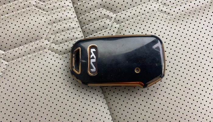 2023 KIA SELTOS HTX 1.5 DIESEL IMT, Diesel, Manual, 70,119 km, Key Close Up