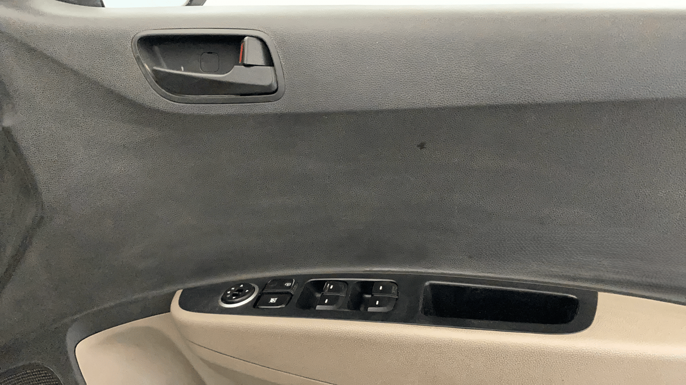 2014 Hyundai Grand i10 MAGNA 1.2 KAPPA VTVT, Petrol, Manual, 97,119 km, Driver Side Door Panels Control