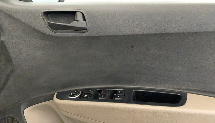 2014 Hyundai Grand i10 MAGNA 1.2 KAPPA VTVT, Petrol, Manual, 96,591 km, Driver Side Door Panels Control