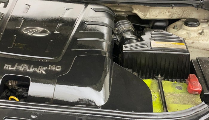 2016 Mahindra XUV500 W10, Diesel, Manual, 1,05,526 km, Engine View - Left