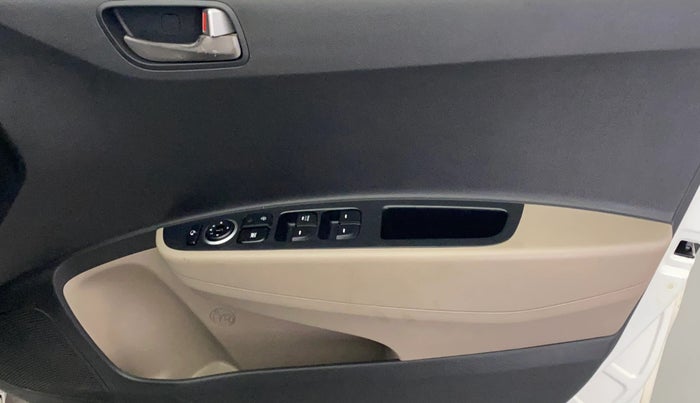 2013 Hyundai Grand i10 SPORTZ 1.2 KAPPA VTVT, Petrol, Manual, 79,813 km, Driver Side Door Panels Control