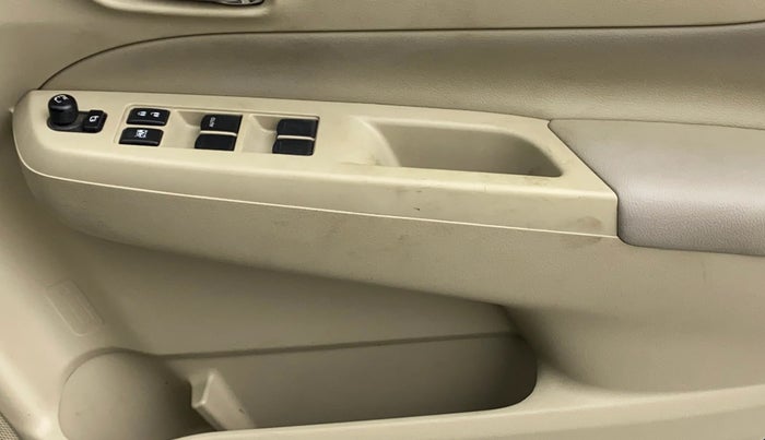 2019 Maruti Ciaz ALPHA 1.5 SHVS PETROL, Petrol, Manual, 40,966 km, Driver Side Door Panels Control