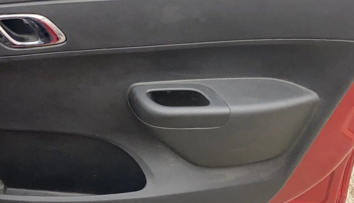 2019 Renault Kwid RXT 0.8, Petrol, Manual, 54,750 km, Driver Side Door Panels Control