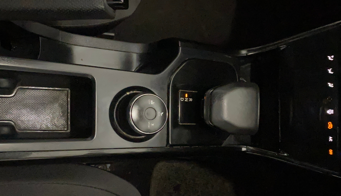 2024 Tata NEXON Pure 1.2 Petrol 6AMT, Petrol, Manual, 39,770 km, Gear Lever