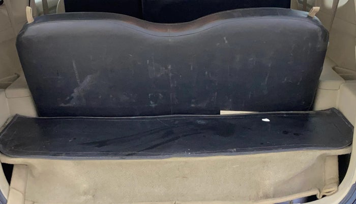 2018 Maruti Ertiga VXI CNG, CNG, Manual, 1,06,659 km, Boot Inside