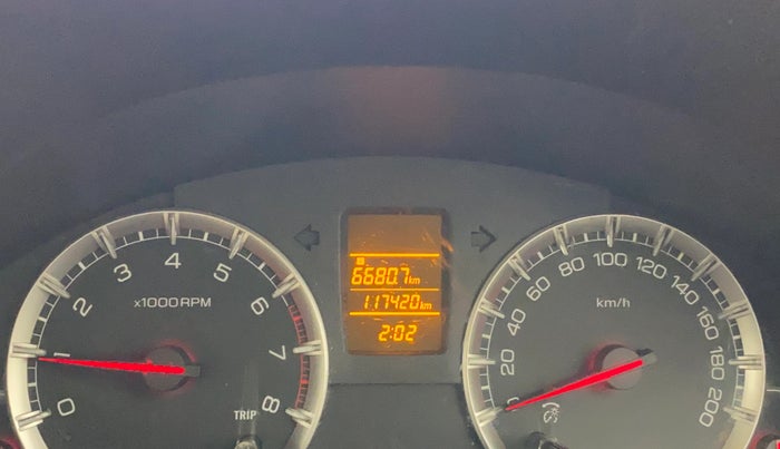 2014 Maruti Swift Dzire VXI, Petrol, Manual, 1,17,461 km, Odometer Image