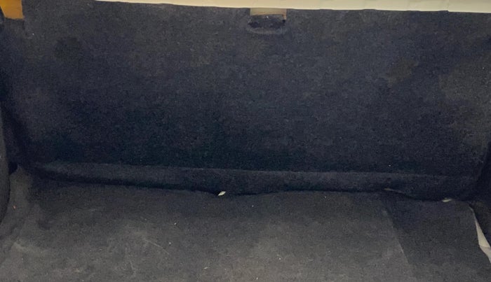 2014 Maruti Swift Dzire VXI, Petrol, Manual, 1,17,461 km, Boot Inside