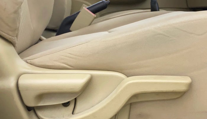 2015 Honda Mobilio 1.5L I-VTEC S, Petrol, Manual, 27,201 km, Driver Side Adjustment Panel