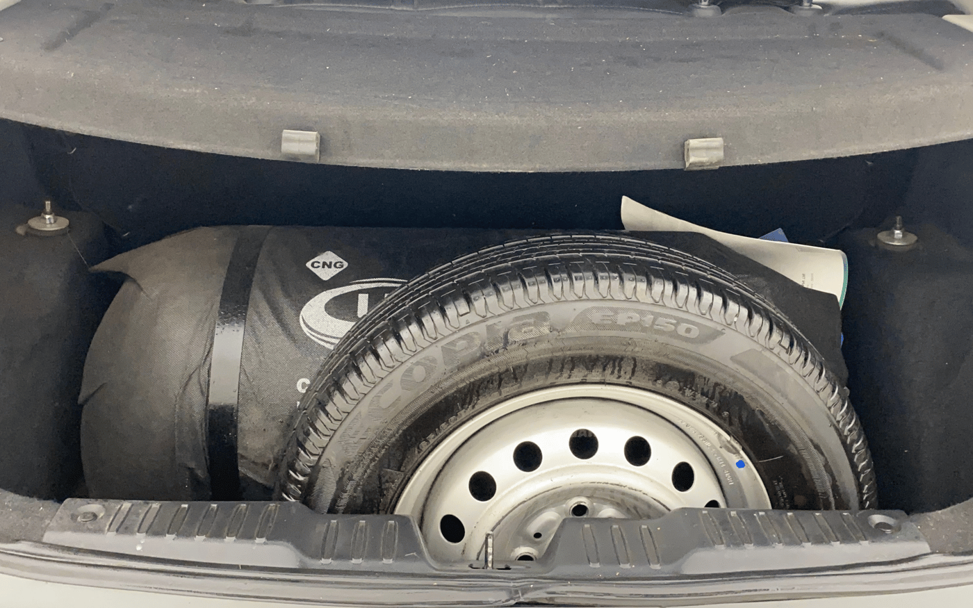 2020 Tata ALTROZ XZ PETROL, CNG, Manual, 80,571 km, Boot Inside