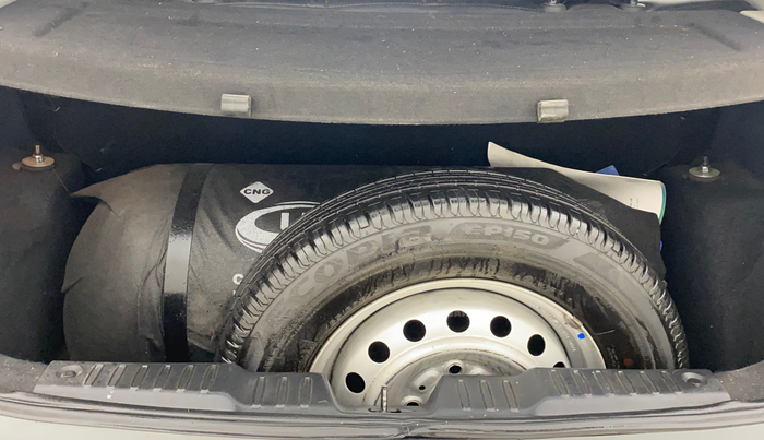 2020 Tata ALTROZ XZ PETROL, CNG, Manual, 80,571 km, Boot Inside