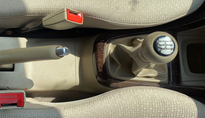 2013 Maruti Swift Dzire VXI, Petrol, Manual, 96,971 km, Gear Lever