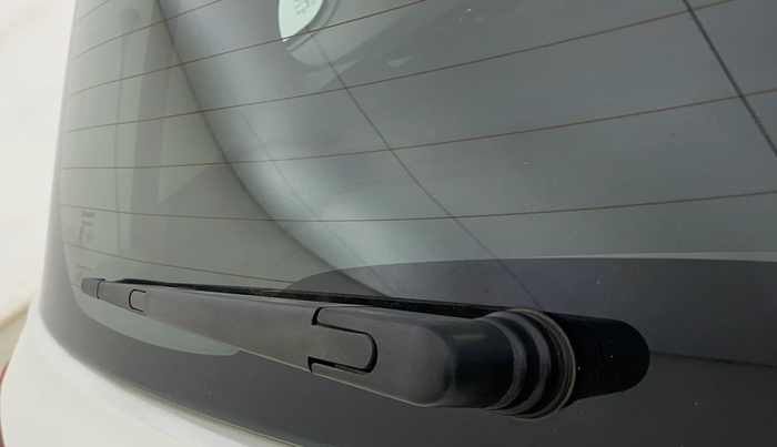 2018 Maruti Vitara Brezza ZDI PLUS, Diesel, Manual, 1,48,018 km, Rear Wiper