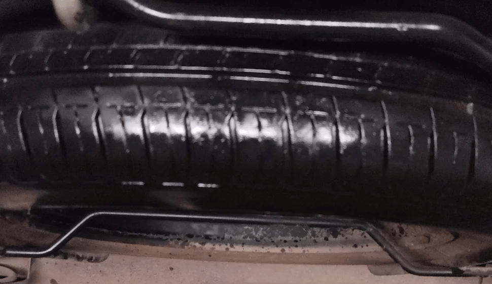 2019 Maruti XL6 ALPHA AT, Petrol, Automatic, 1,36,526 km, Spare Tyre