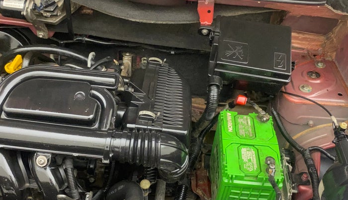 2017 Renault Kwid RXT 1.0, Petrol, Manual, 76,844 km, Engine View - Left