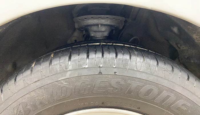 2014 Hyundai Elite i20 ASTA 1.2, Petrol, Manual, 66,959 km, Right Front Tyre Tread