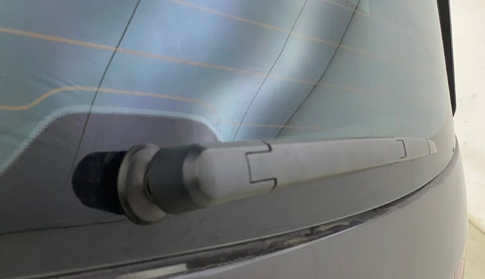 2022 Hyundai ALCAZAR 2.0 SIGNATURE (O) AT 7STR, Petrol, Automatic, 39,464 km, Rear Wiper