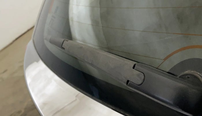 2017 Maruti Baleno DELTA PETROL 1.2, Petrol, Manual, 1,13,548 km, Rear Wiper