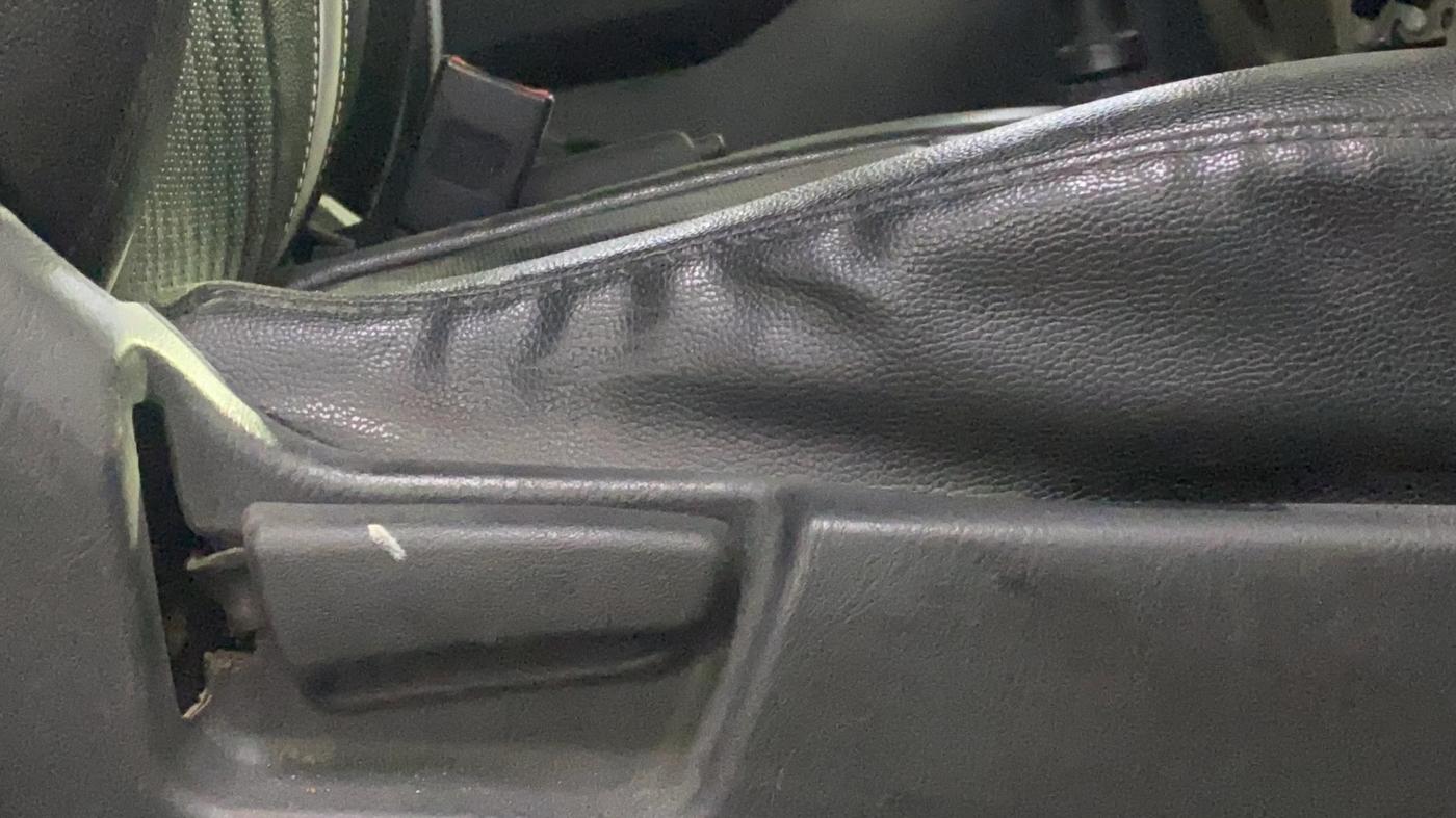 2021 Maruti Alto VXI, Petrol, Manual, 81,429 km, Driver Side Adjustment Panel