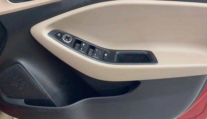 2017 Hyundai Elite i20 ASTA 1.2 (O), Petrol, Manual, 37,175 km, Driver Side Door Panels Control