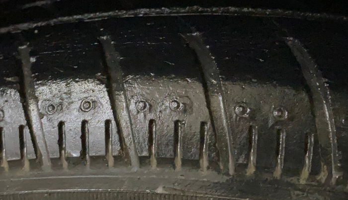 2018 Maruti Celerio VXI AMT, Petrol, Automatic, 63,081 km, Right Front Tyre Tread