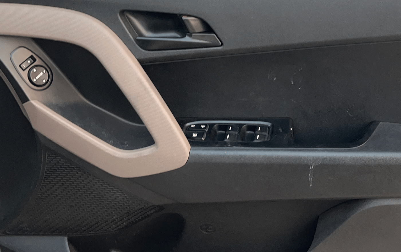 2015 Hyundai Creta S 1.6 PETROL, Petrol, Manual, 82,813 km, Driver Side Door Panels Control