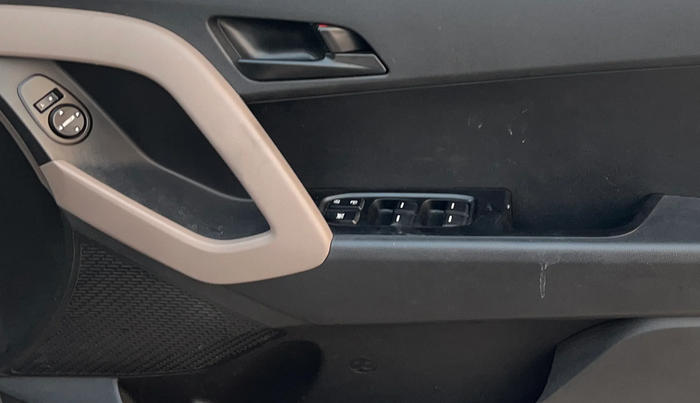 2015 Hyundai Creta S 1.6 PETROL, Petrol, Manual, 82,724 km, Driver Side Door Panels Control
