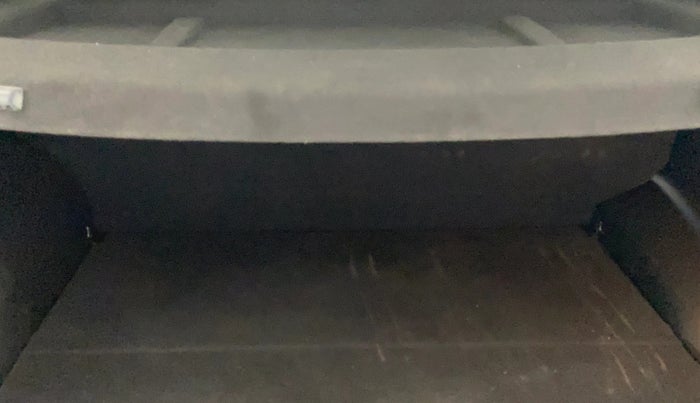 2017 Hyundai Creta SX PLUS 1.6 PETROL, Petrol, Manual, 75,155 km, Boot Inside