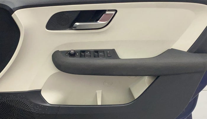 2022 Tata ALTROZ XZA PLUS, Petrol, Automatic, 58,322 km, Driver Side Door Panels Control