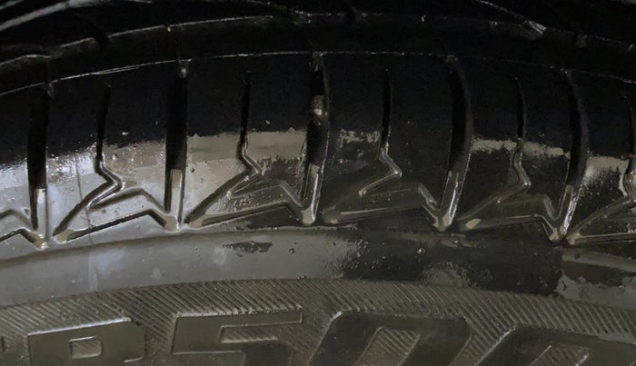 2018 Maruti Baleno DELTA PETROL 1.2, CNG, Manual, 51,261 km, Right Rear Tyre Tread