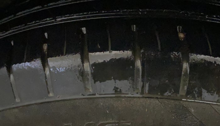 2018 Maruti Baleno DELTA PETROL 1.2, CNG, Manual, 51,261 km, Left Front Tyre Tread