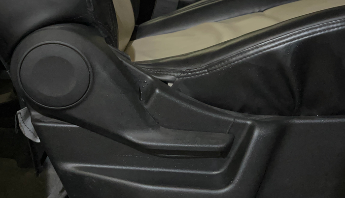 2022 Maruti New Wagon-R LXI CNG (O) 1.0, CNG, Manual, 50,681 km, Driver Side Adjustment Panel