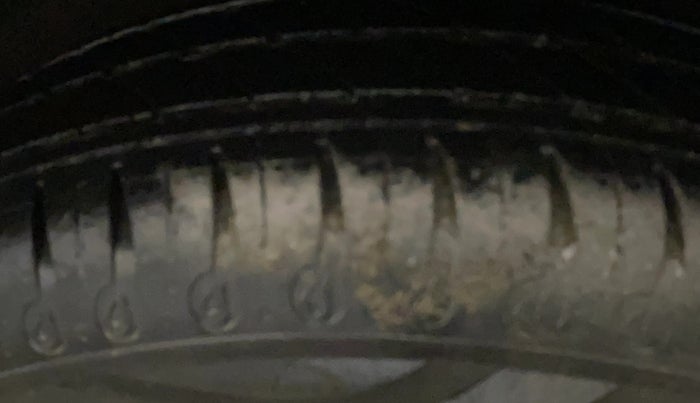 2021 Datsun Go A, Petrol, Manual, 33,043 km, Left Rear Tyre Tread