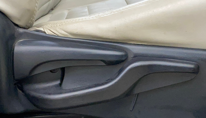 2013 Toyota Etios G, Petrol, Manual, 1,11,026 km, Driver Side Adjustment Panel