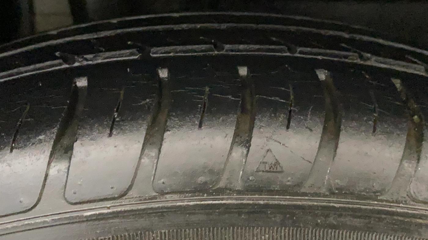 2021 Maruti Dzire VXI, Petrol, Manual, 34,645 km, Right Rear Tyre Tread