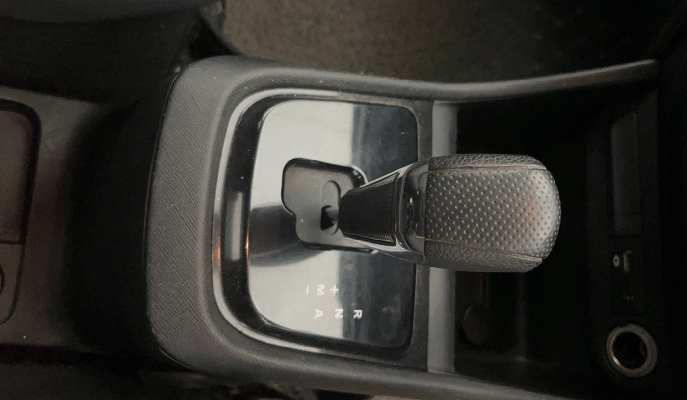 2022 Tata PUNCH ADVENTURE AMT, Petrol, Automatic, 45,218 km, Gear Lever