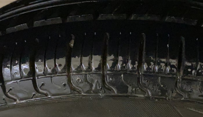 2022 Maruti Alto LXI OPT CNG, CNG, Manual, 60,783 km, Right Rear Tyre Tread