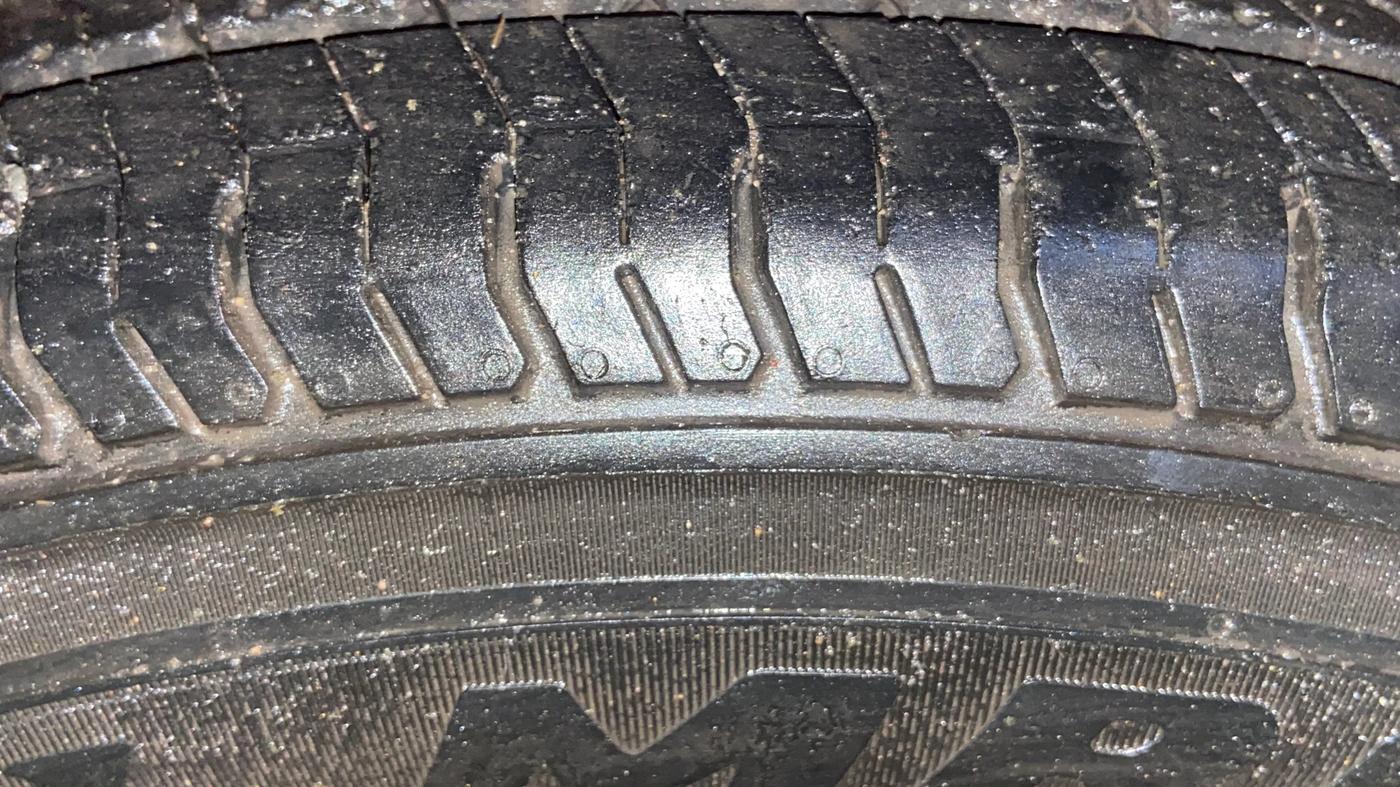 2012 Hyundai i10 ERA 1.1, Petrol, Manual, 61,688 km, Right Front Tyre Tread