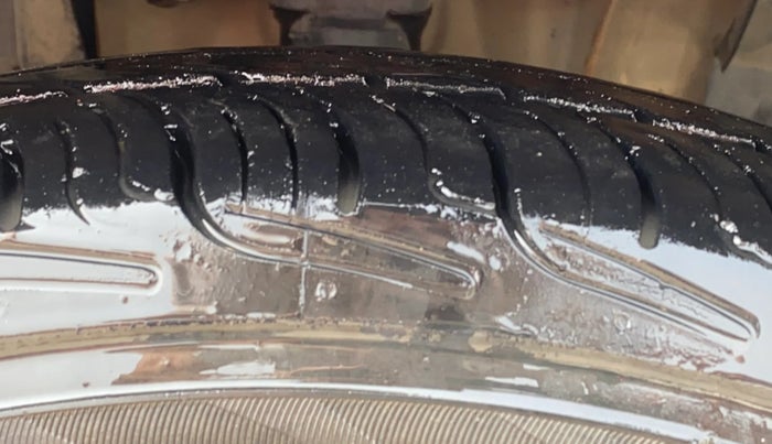 2019 Renault TRIBER RXZ, Petrol, Manual, 55,247 km, Right Front Tyre Tread