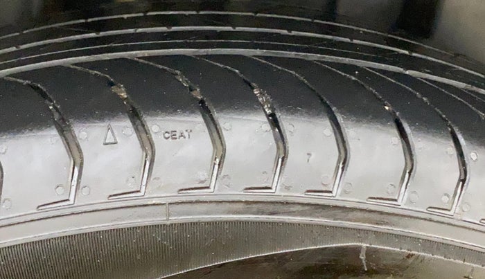 2022 Volkswagen TAIGUN TOPLINE 1.0 TSI MT, Petrol, Manual, 78,249 km, Right Rear Tyre Tread