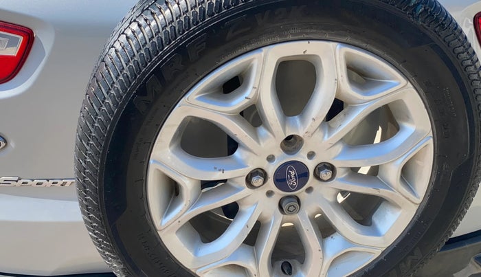 2017 Ford Ecosport TITANIUM 1.5L PETROL, Petrol, Manual, 1,37,972 km, Spare Tyre