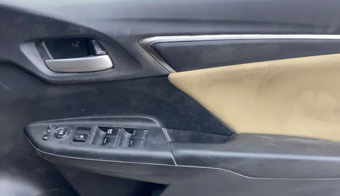 2018 Honda Jazz 1.2L I-VTEC V, Petrol, Manual, 87,816 km, Driver Side Door Panels Control