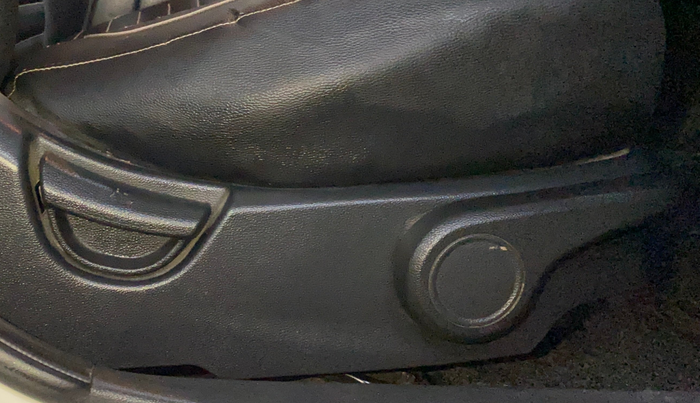 2014 Hyundai Xcent S 1.2, Petrol, Manual, 77,084 km, Driver Side Adjustment Panel