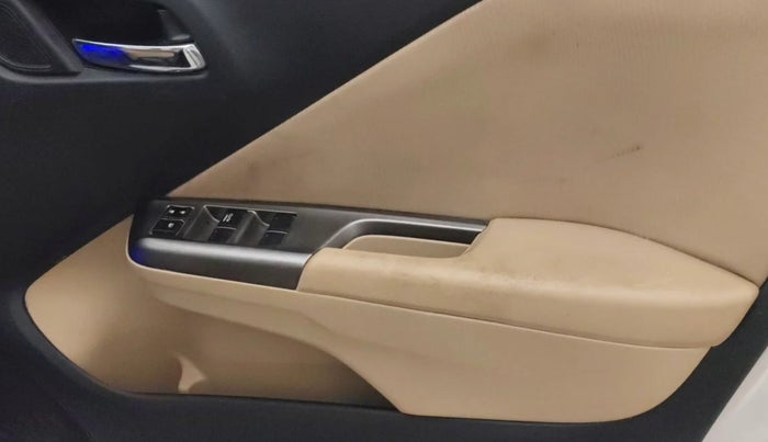 2016 Honda City 1.5L I-VTEC V MT, Petrol, Manual, 92,322 km, Driver Side Door Panels Control