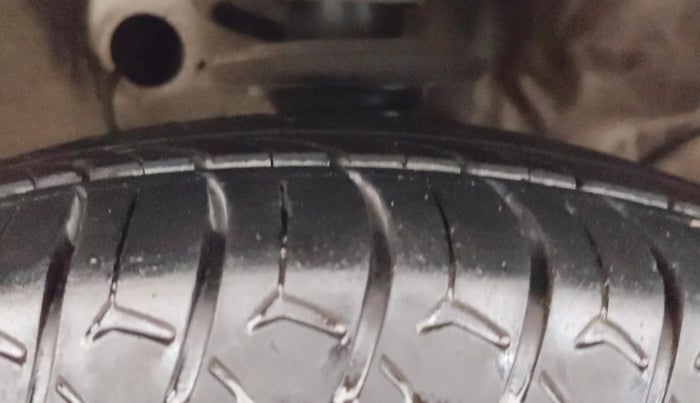 2020 Maruti S PRESSO VXI PLUS AMT, Petrol, Automatic, 95,321 km, Right Front Tyre Tread