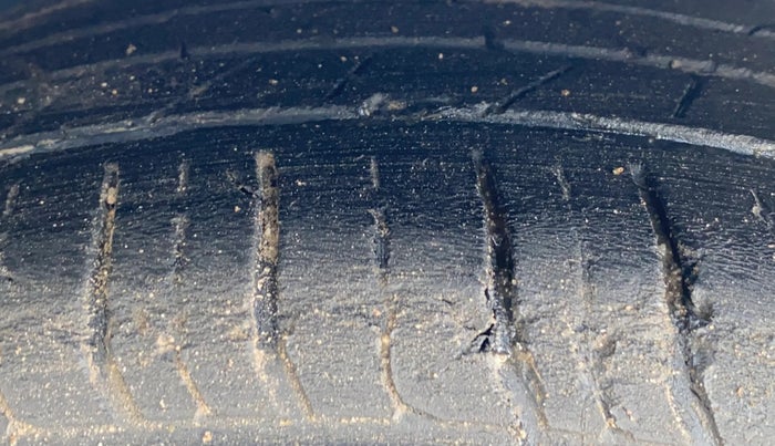 2024 Hyundai NEW I20 ASTA (O) 1.2 MT, Petrol, Manual, 37,493 km, Left Front Tyre Tread