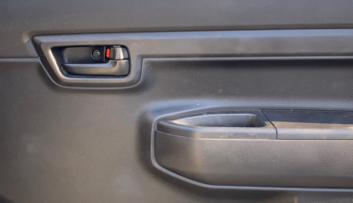 2022 Maruti S PRESSO VXI (O), Petrol, Manual, 9,139 km, Driver Side Door Panels Control