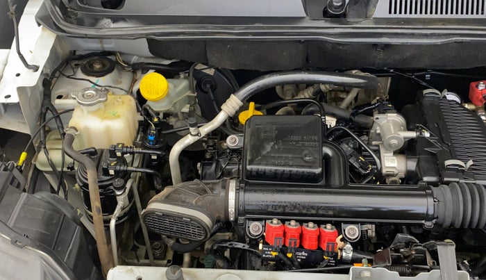 2022 Renault TRIBER RXZ AMT, CNG, Automatic, 47,822 km, Engine View - Right