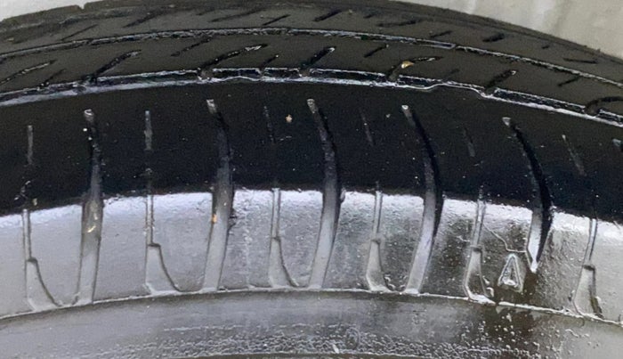 2017 Maruti Wagon R 1.0 VXI AMT, Petrol, Automatic, 42,757 km, Left Rear Tyre Tread